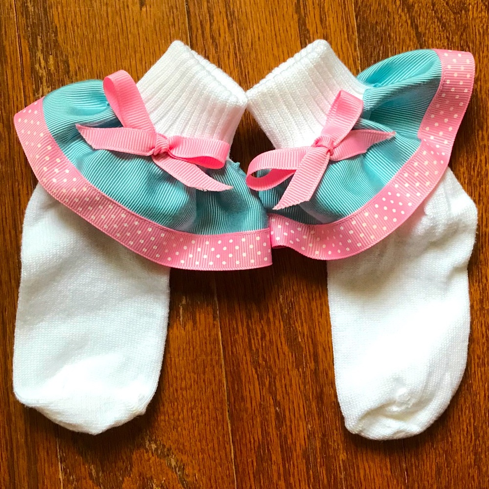I’m Yours Pink & Blue Socks w/ Bow